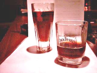 Asbach-Cola und Jack Daniels-Cola